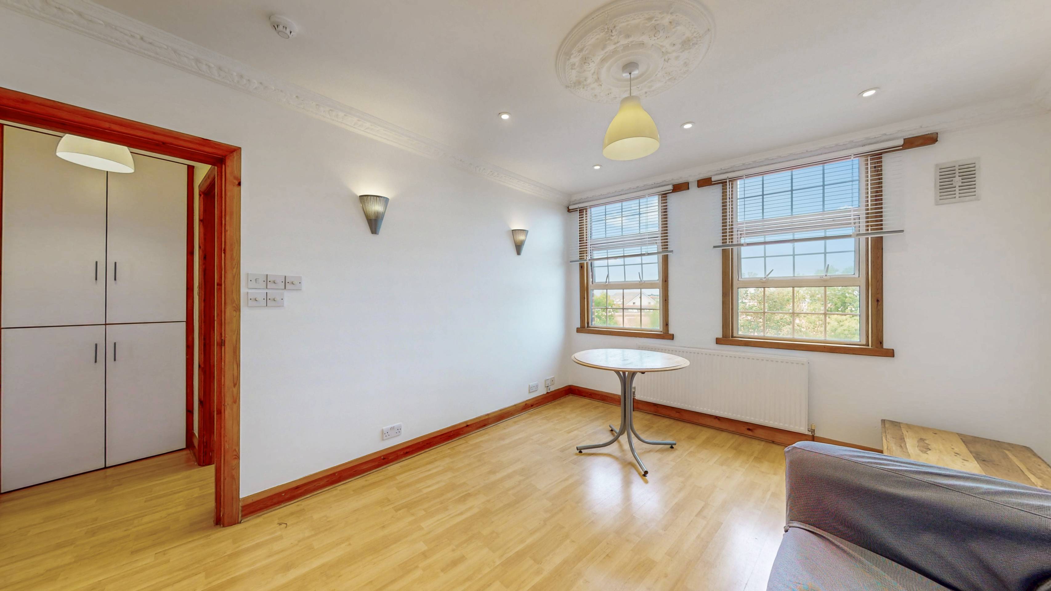 			2 Bedroom, 1 bath, 1 reception Flat			 Burnley Road, DOLLIS HILL NW10